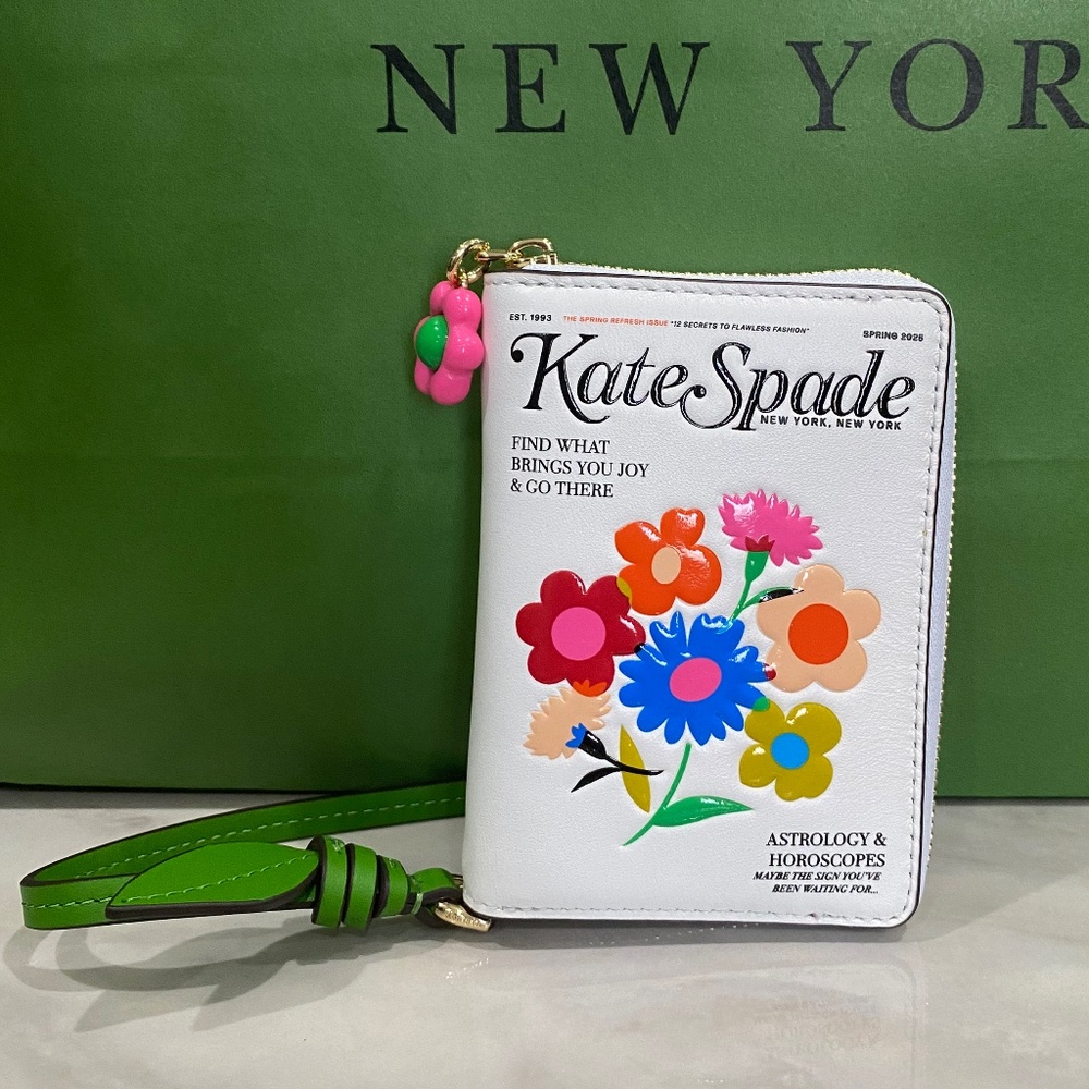 Kate spade magazine wristlet wallet - Picture 3 of 9